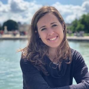 Meet your Posher, Caitlin